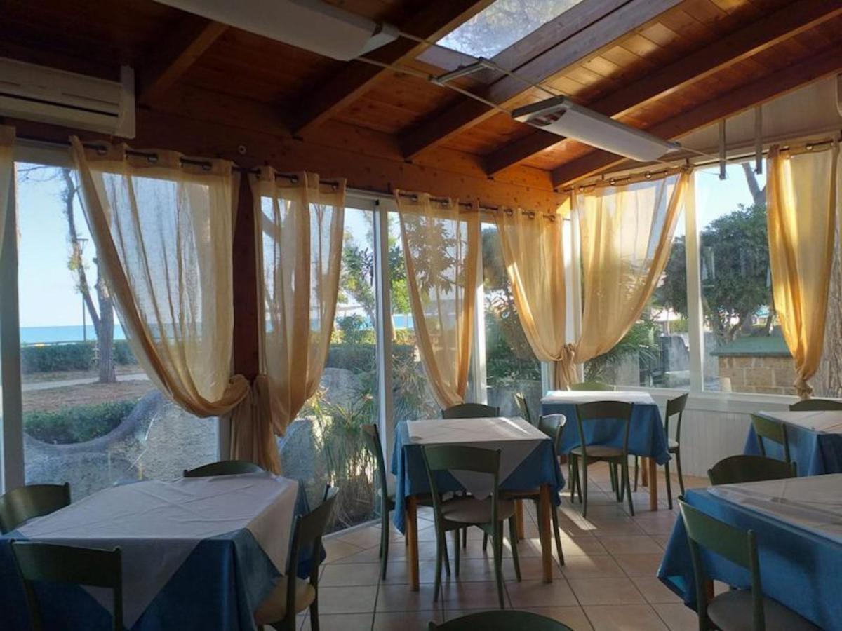 Room In Bb - Spacious Double Room Beside The Sea Pineto Luaran gambar